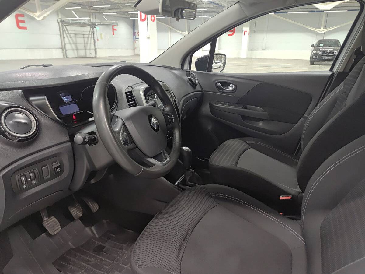 Купить Renault Kaptur с пробегом. Фото: #14