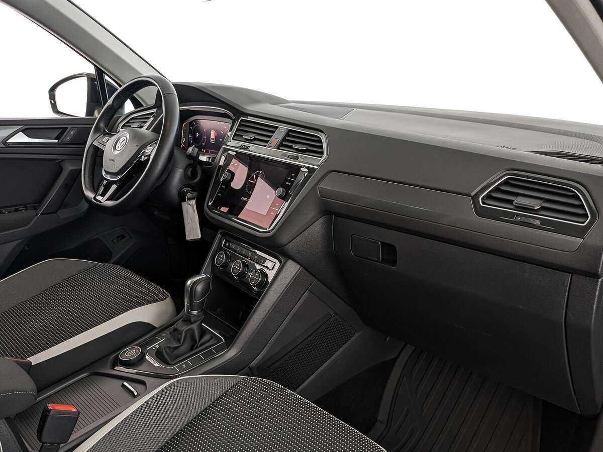 Купить Volkswagen Tiguan с пробегом. Фото: #11
