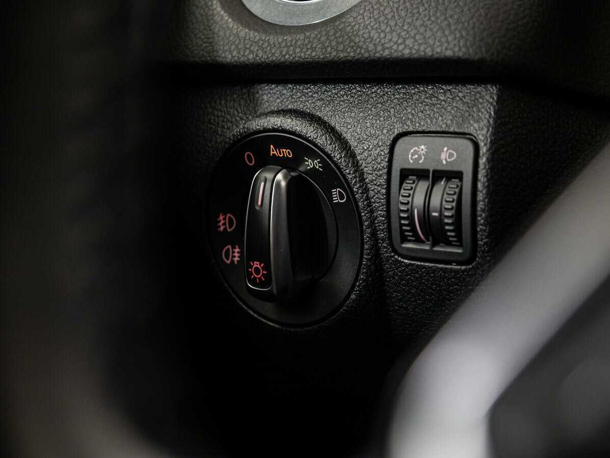 Купить Volkswagen Tiguan с пробегом. Фото: #14