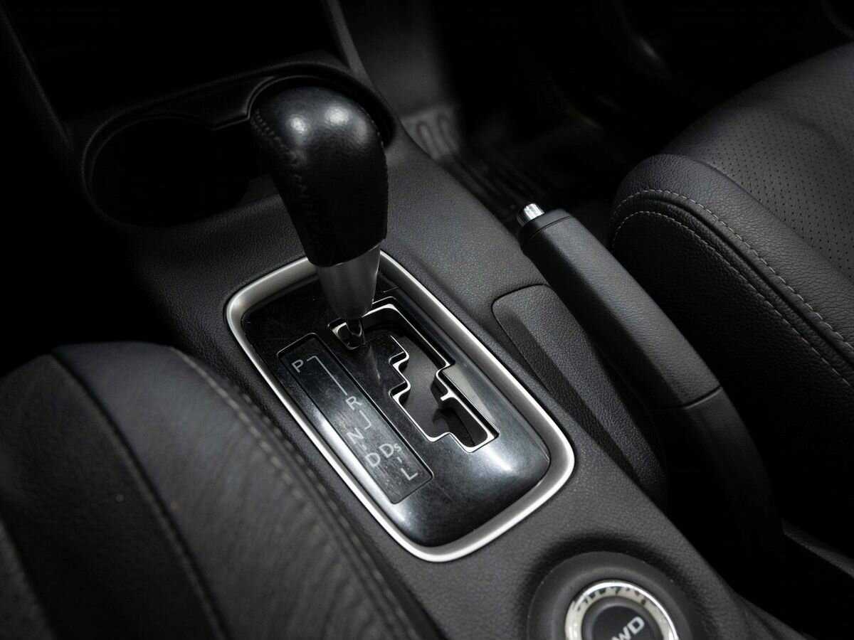 Купить Mitsubishi Outlander с пробегом. Фото: #21