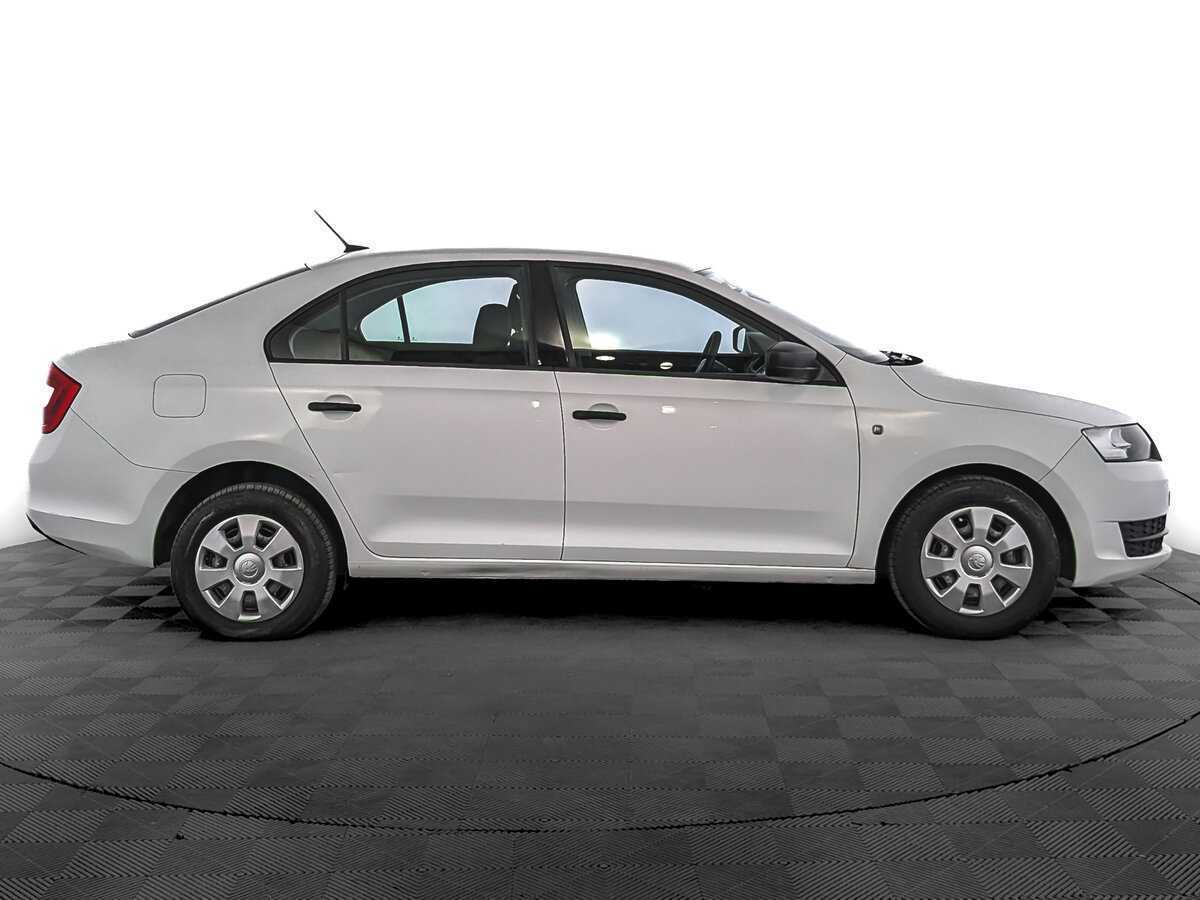 Купить Skoda Rapid с пробегом. Фото: #3