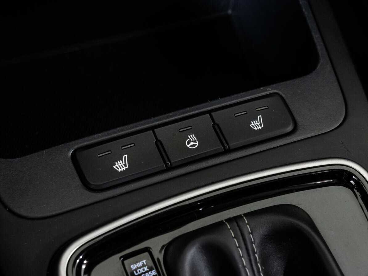 Купить Kia Rio с пробегом. Фото: #11