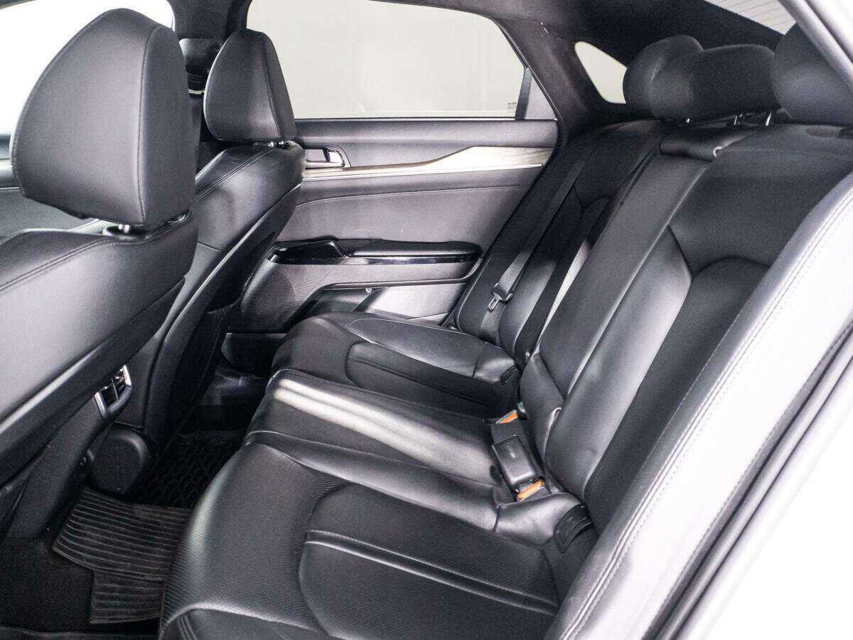 Купить Kia K5 с пробегом. Фото: #8