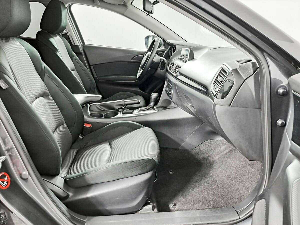 Купить Mazda 3 с пробегом. Фото: #8