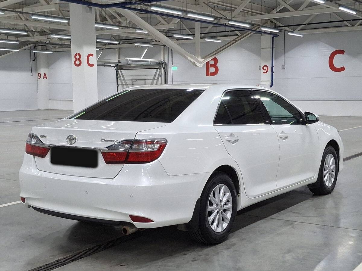 Купить Toyota Camry с пробегом. Фото: #4