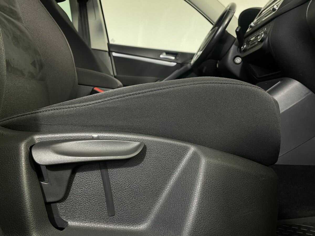 Купить Volkswagen Tiguan с пробегом. Фото: #13