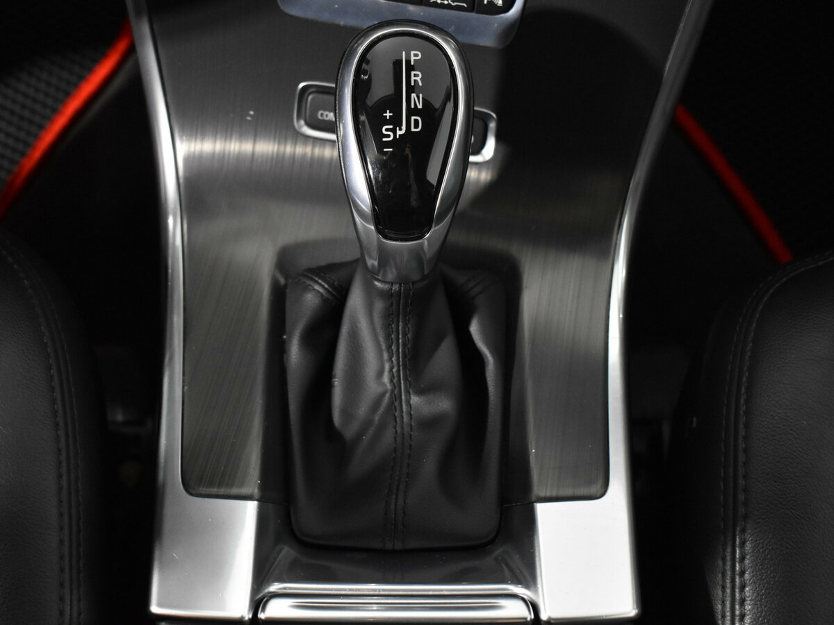 Купить Volvo XC60 с пробегом. Фото: #8