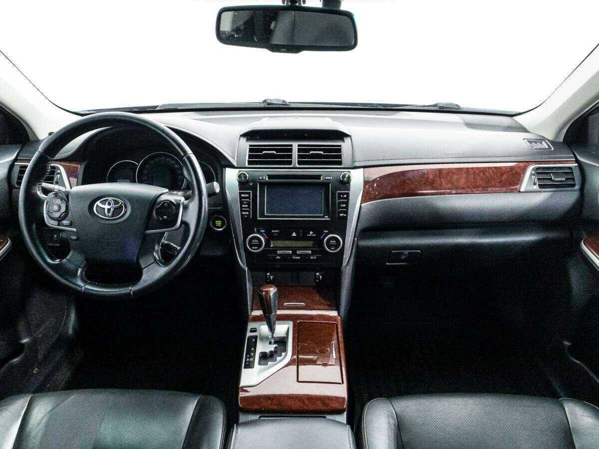 Купить Toyota Camry с пробегом. Фото: #12