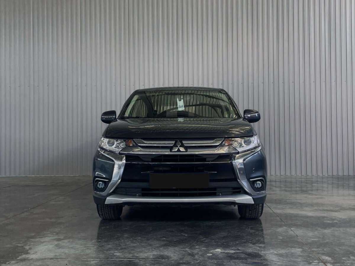 Купить Mitsubishi Outlander с пробегом. Фото: #1