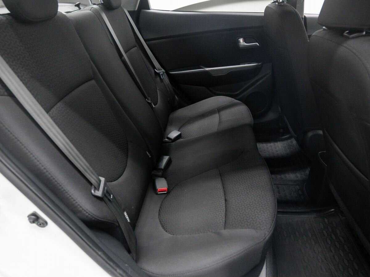 Купить Kia Rio с пробегом. Фото: #7