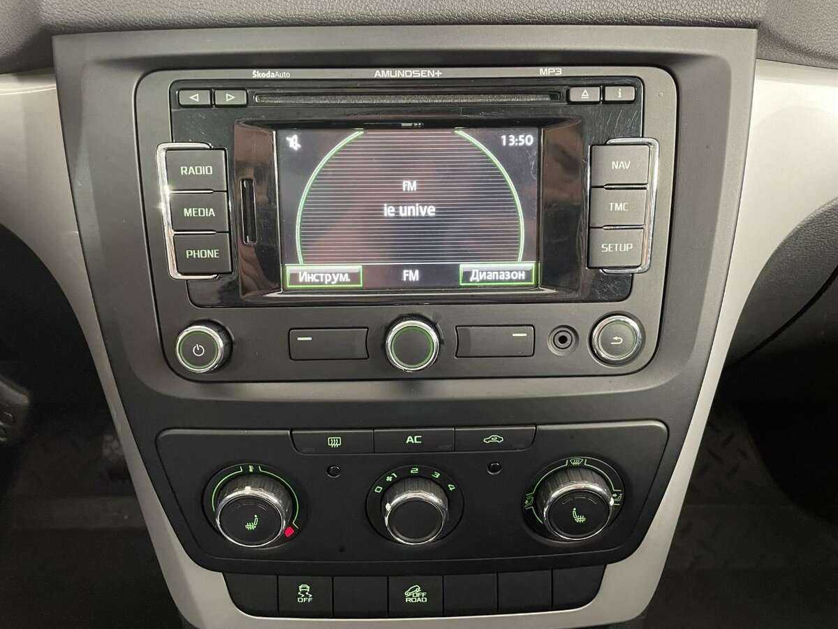 Купить Skoda Yeti с пробегом. Фото: #11