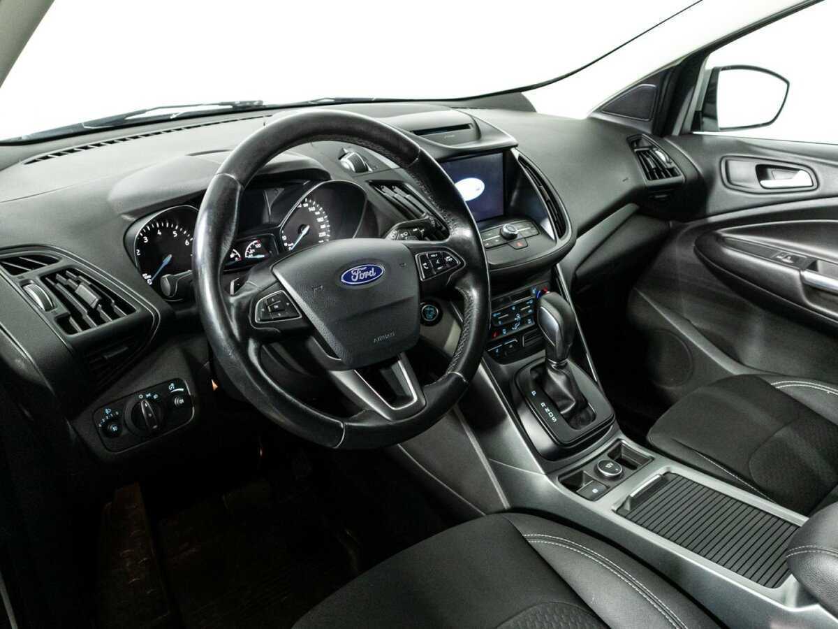 Купить Ford Kuga с пробегом. Фото: #10
