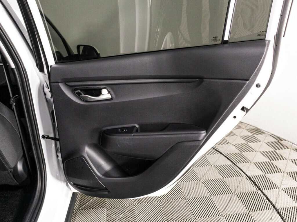 Купить Kia Rio с пробегом. Фото: #26