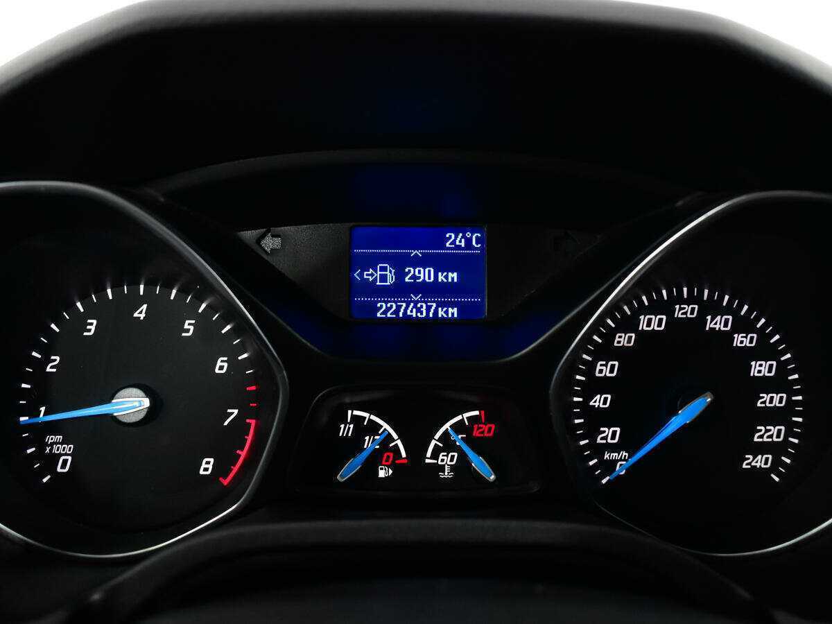 Купить Ford Focus с пробегом. Фото: #10