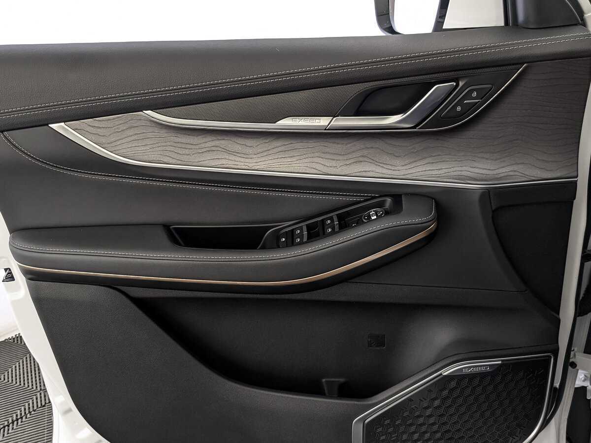 Купить EXEED LX с пробегом. Фото: #15