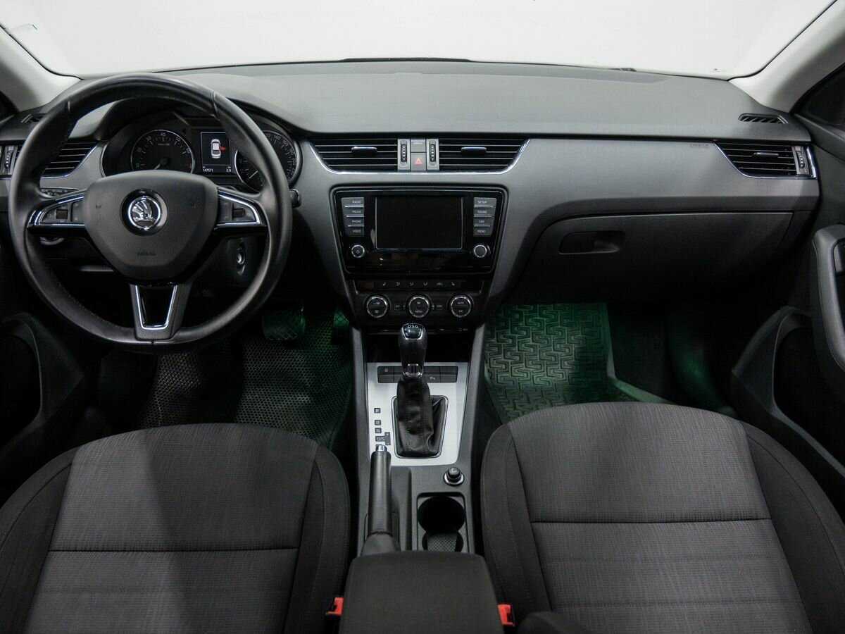 Купить Skoda Octavia с пробегом. Фото: #9