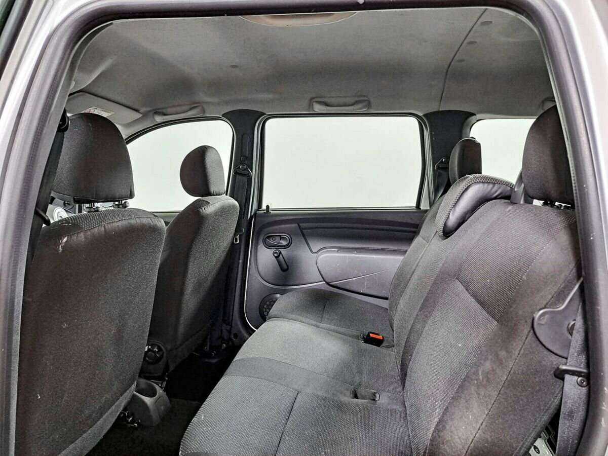 Купить Lada (ВАЗ) Largus с пробегом. Фото: #9