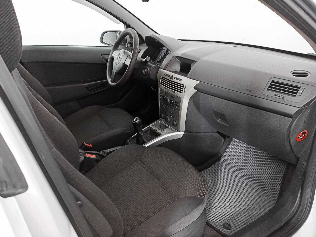 Купить Opel Astra с пробегом. Фото: #8