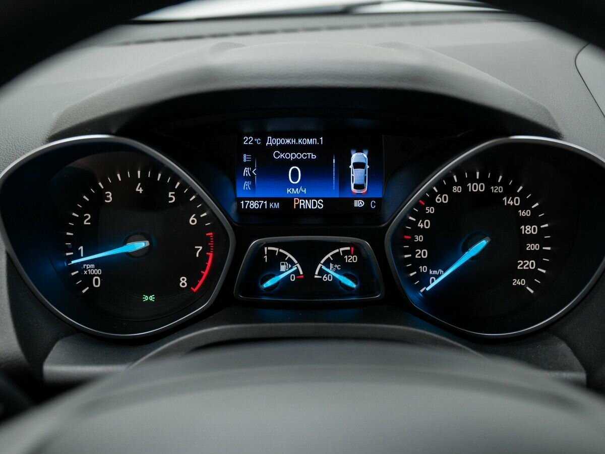 Купить Ford Kuga с пробегом. Фото: #21