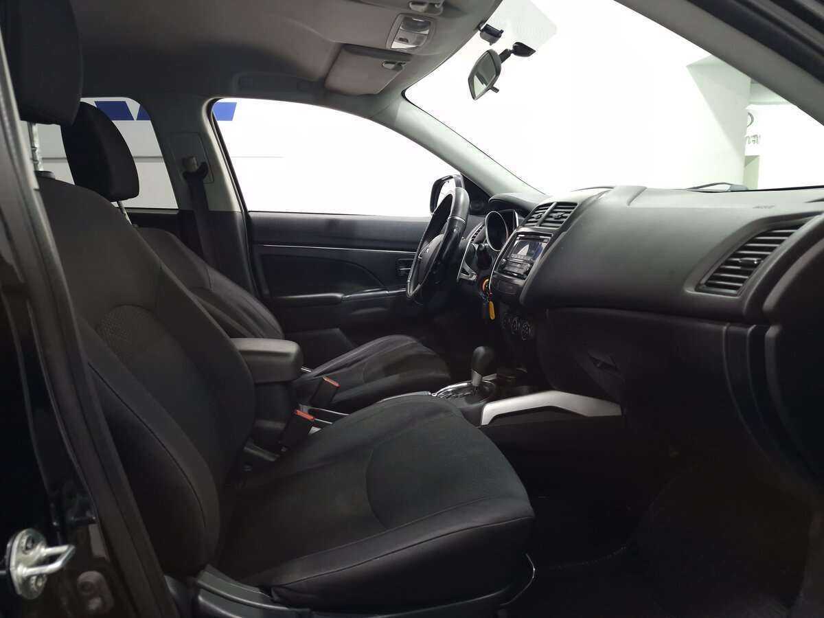 Купить Mitsubishi ASX с пробегом. Фото: #11