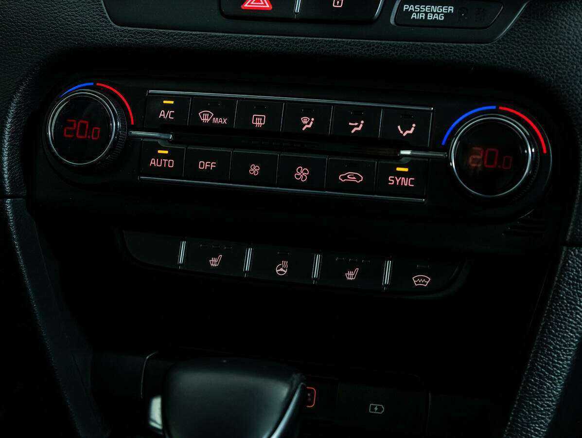 Купить Kia Ceed с пробегом. Фото: #19