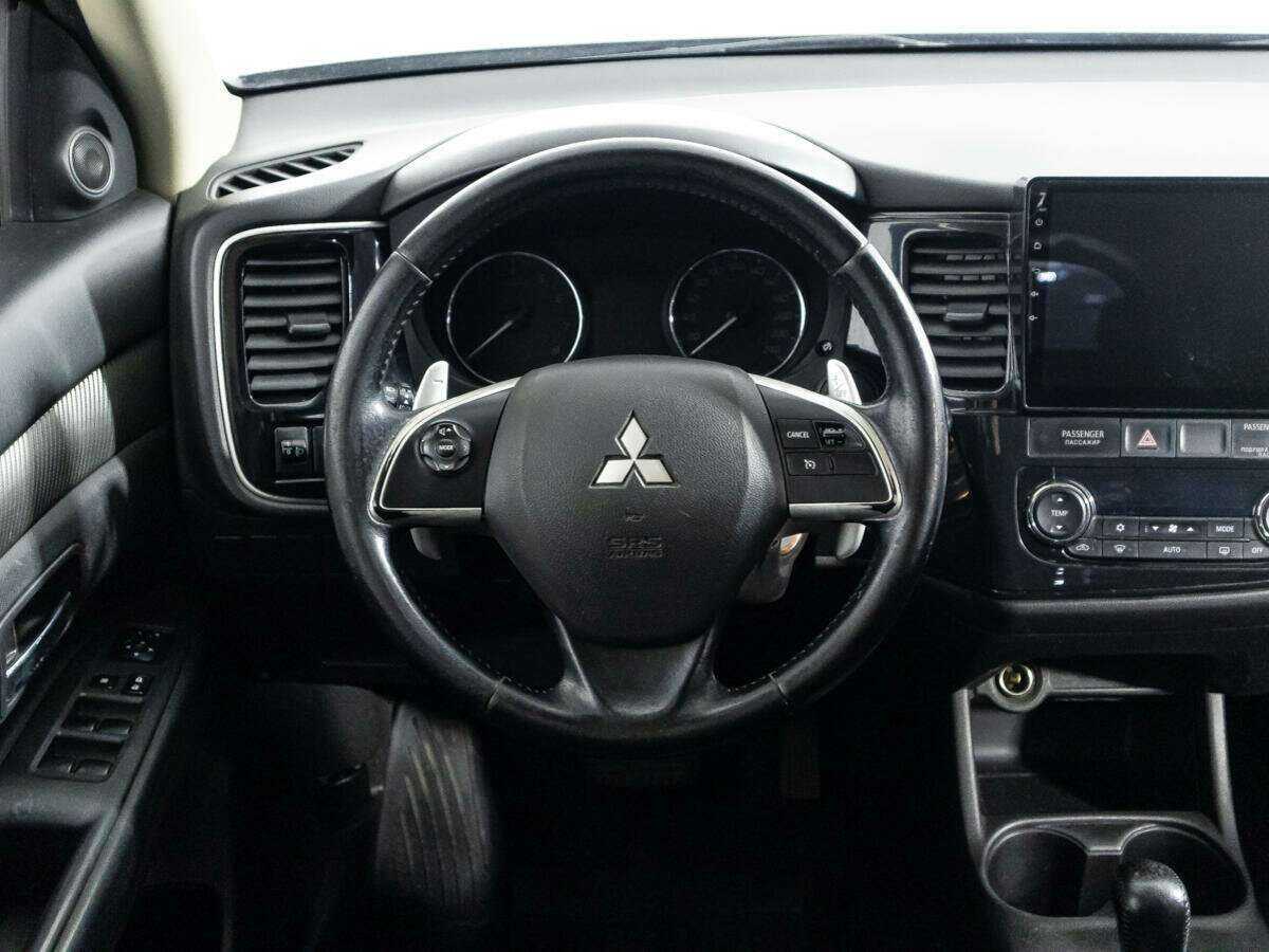 Купить Mitsubishi Outlander с пробегом. Фото: #14