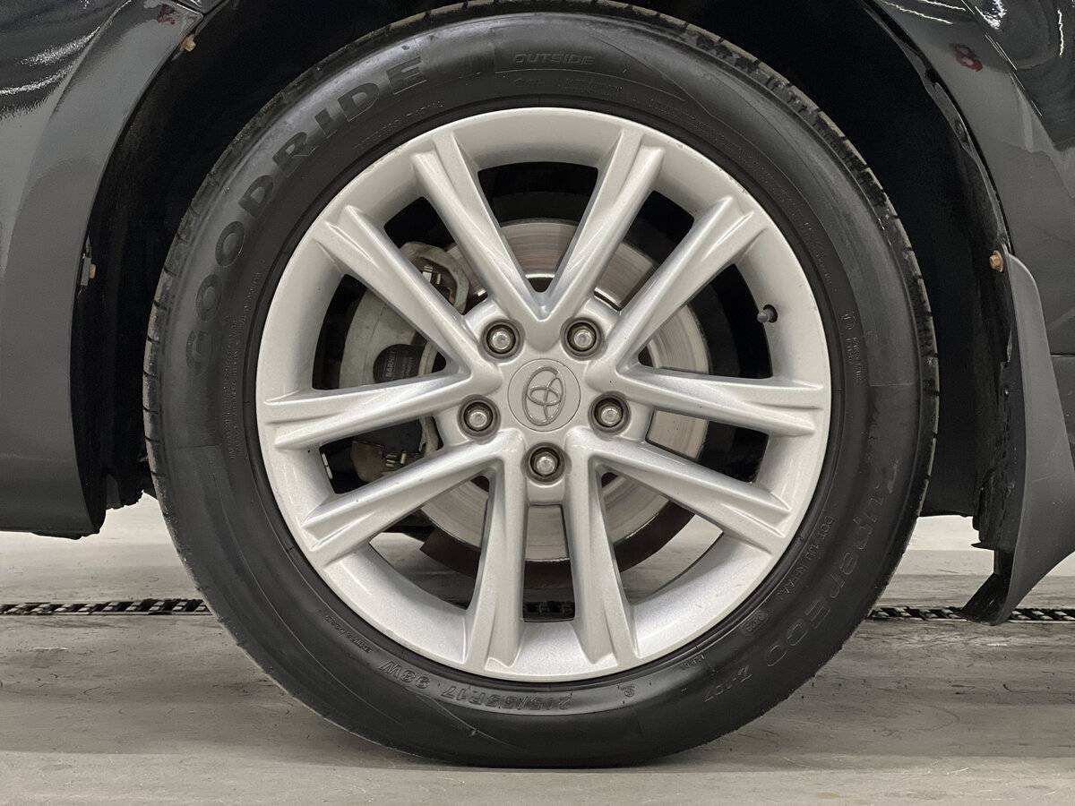 Купить Toyota Camry с пробегом. Фото: #17