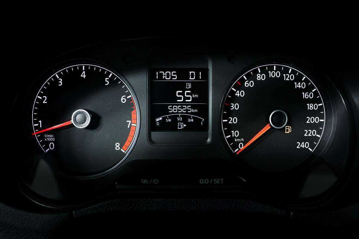 Купить Volkswagen Polo с пробегом. Фото: #9