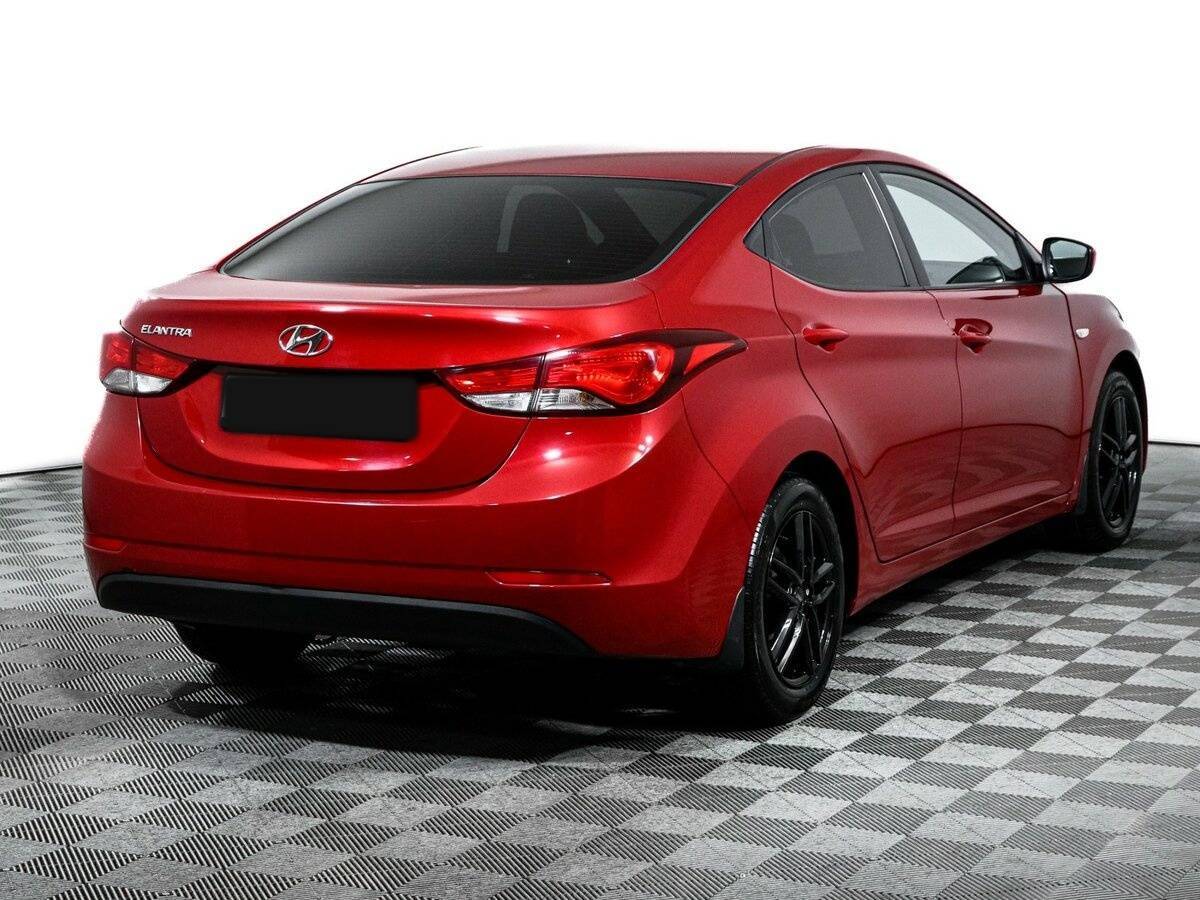 Купить Hyundai Elantra с пробегом. Фото: #4