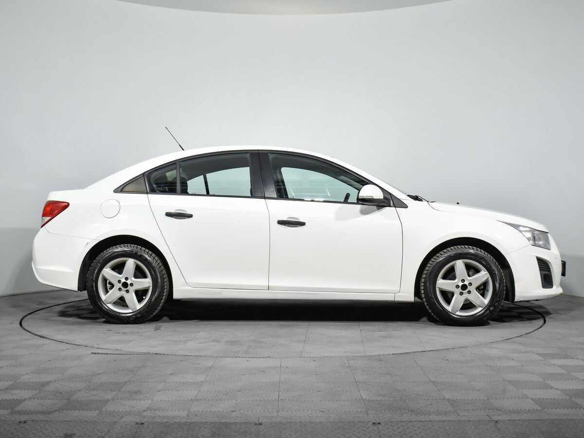 Купить Chevrolet Cruze с пробегом. Фото: #3