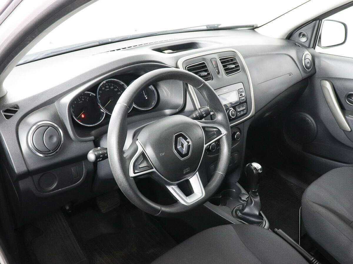 Купить Renault Sandero с пробегом. Фото: #8