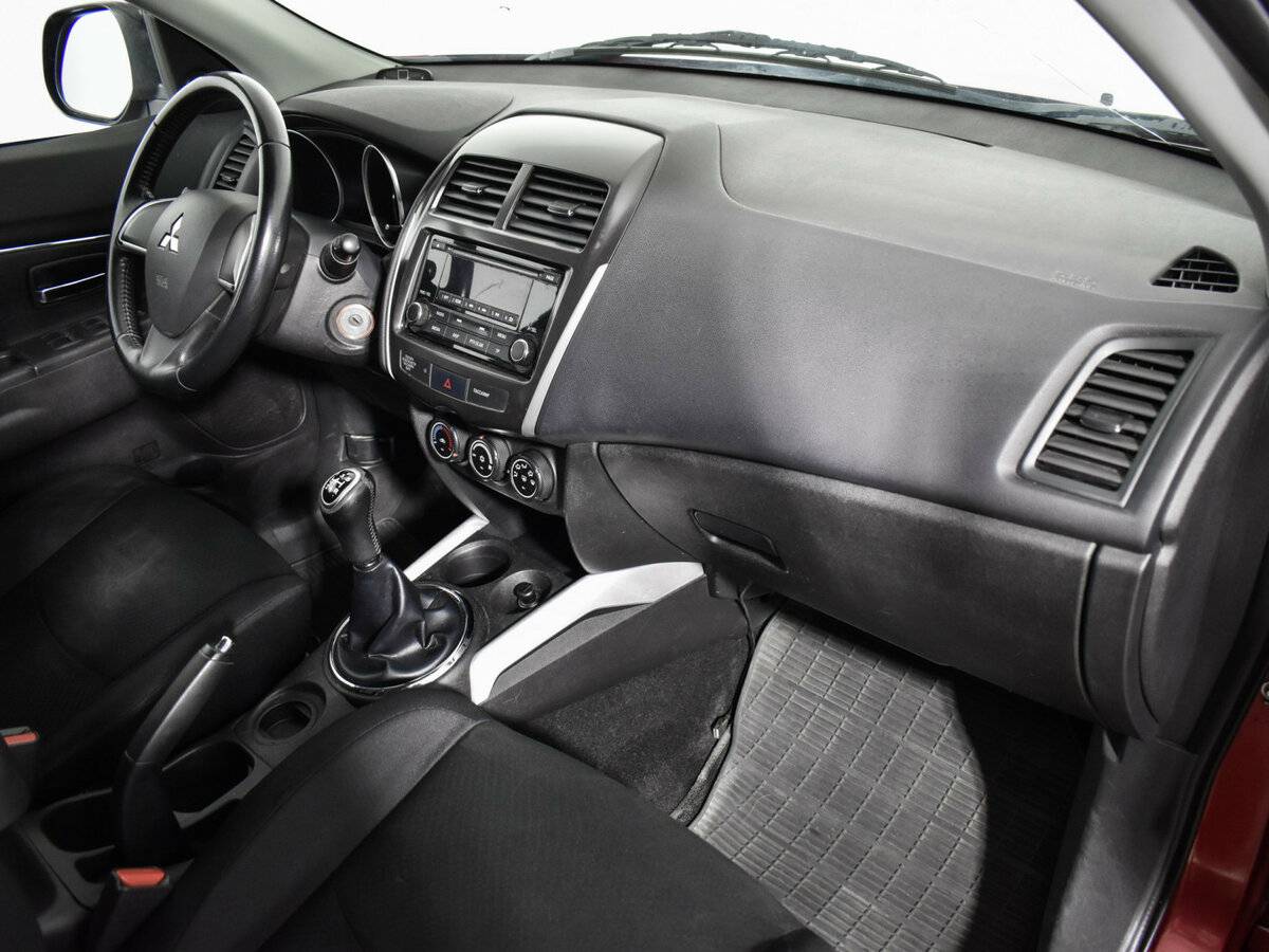 Купить Mitsubishi ASX с пробегом. Фото: #11