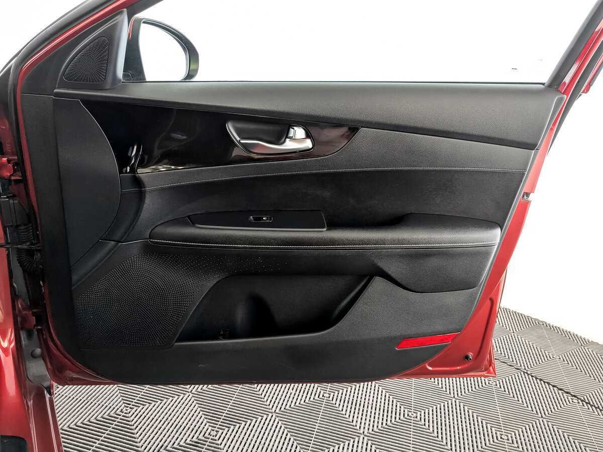 Купить Kia Cerato с пробегом. Фото: #21