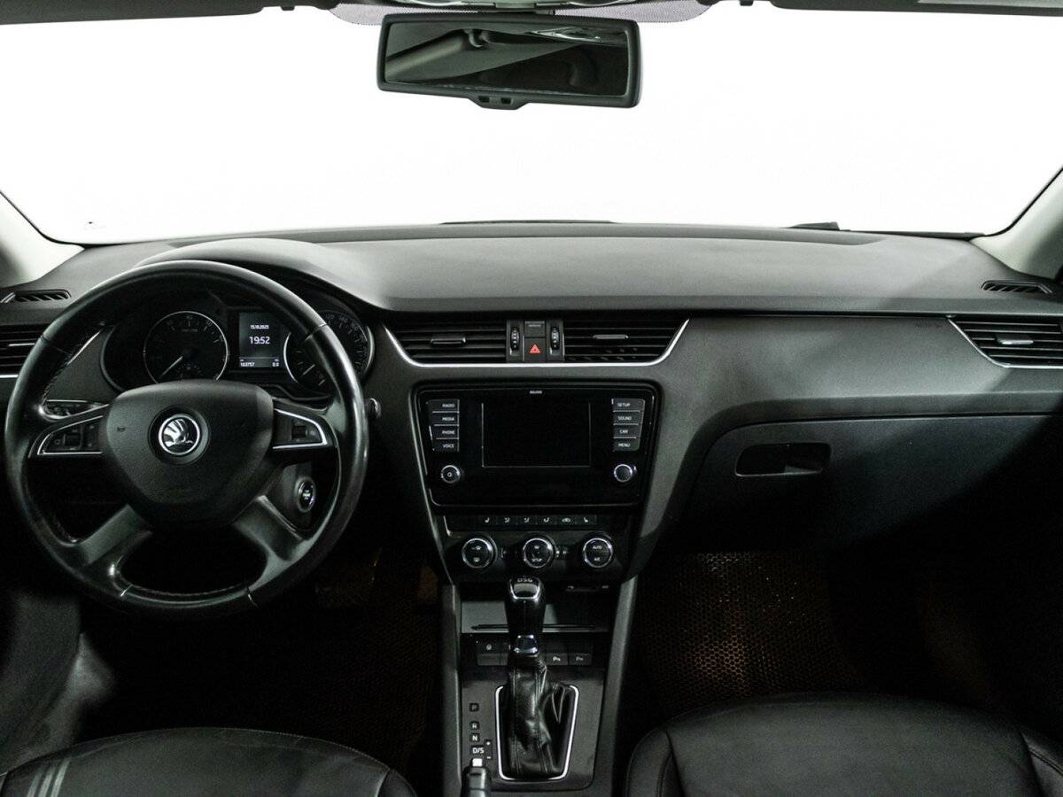 Купить Skoda Octavia с пробегом. Фото: #11