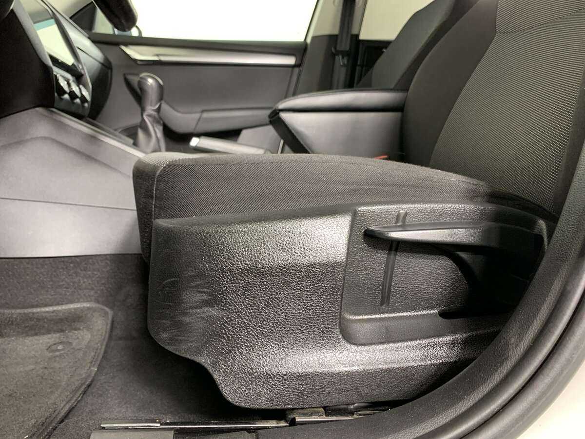 Купить Skoda Octavia с пробегом. Фото: #13