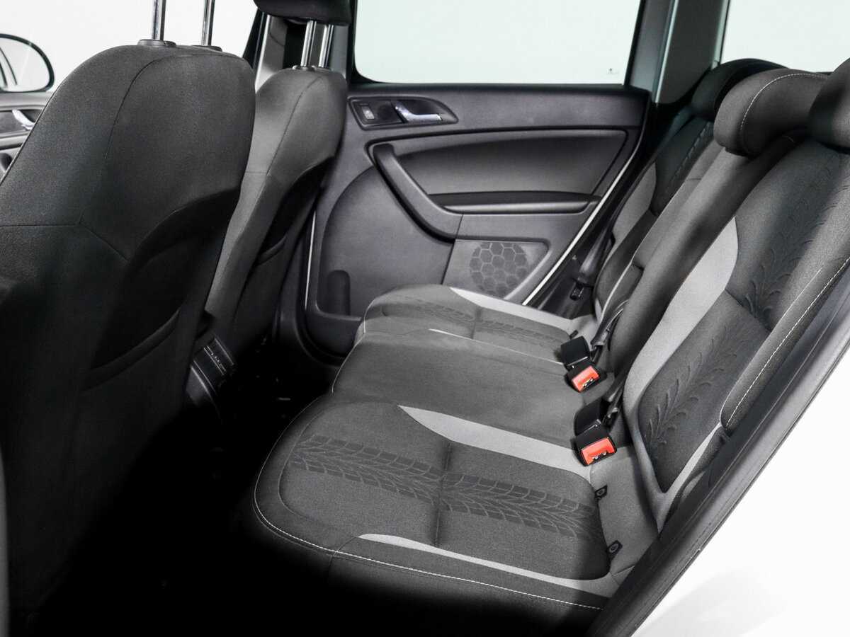 Купить Skoda Yeti с пробегом. Фото: #6