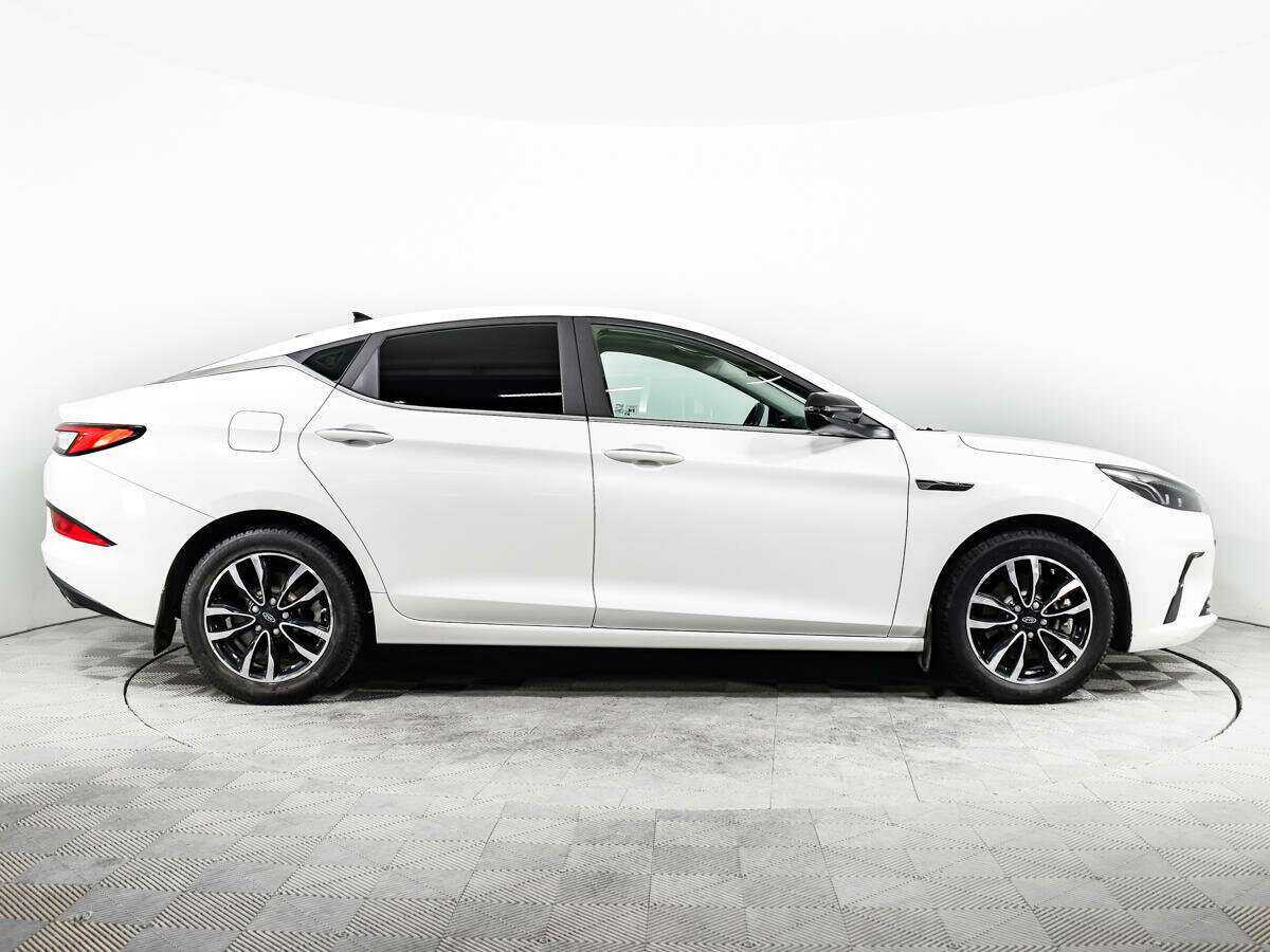 Купить JAC J7 с пробегом. Фото: #3