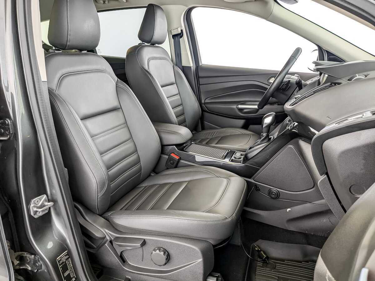 Купить Ford Kuga с пробегом. Фото: #19