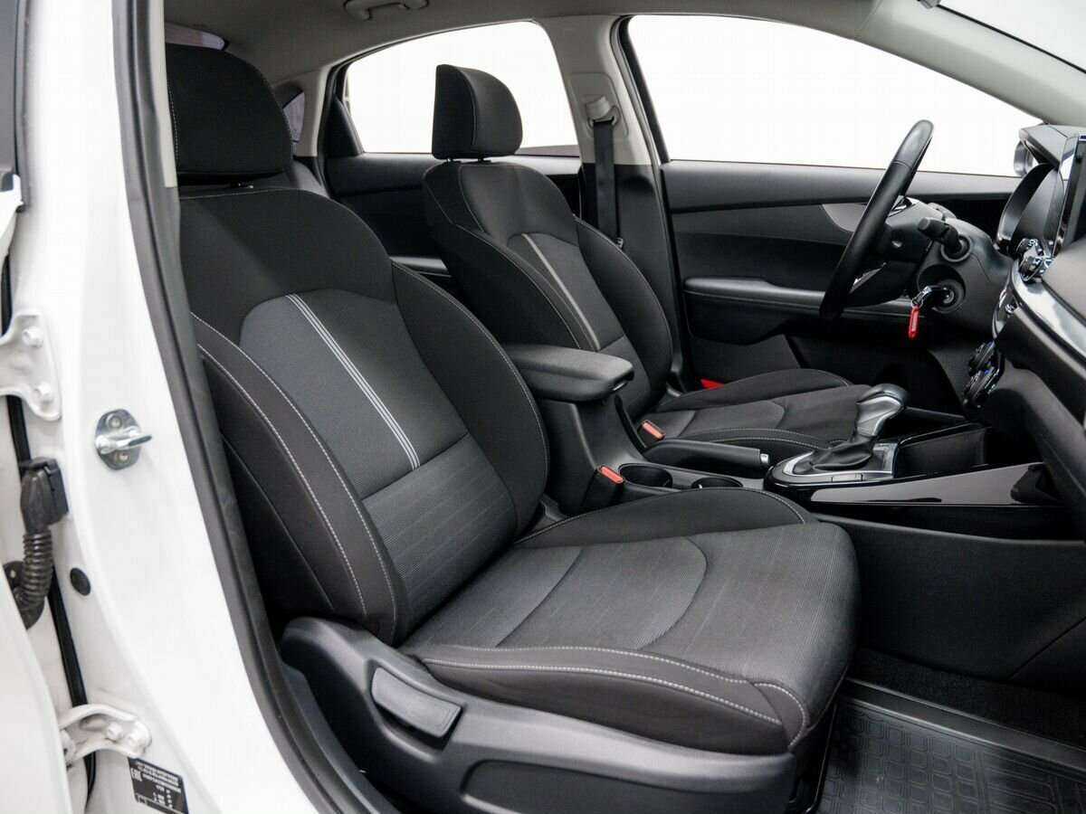 Купить Kia Cerato с пробегом. Фото: #7
