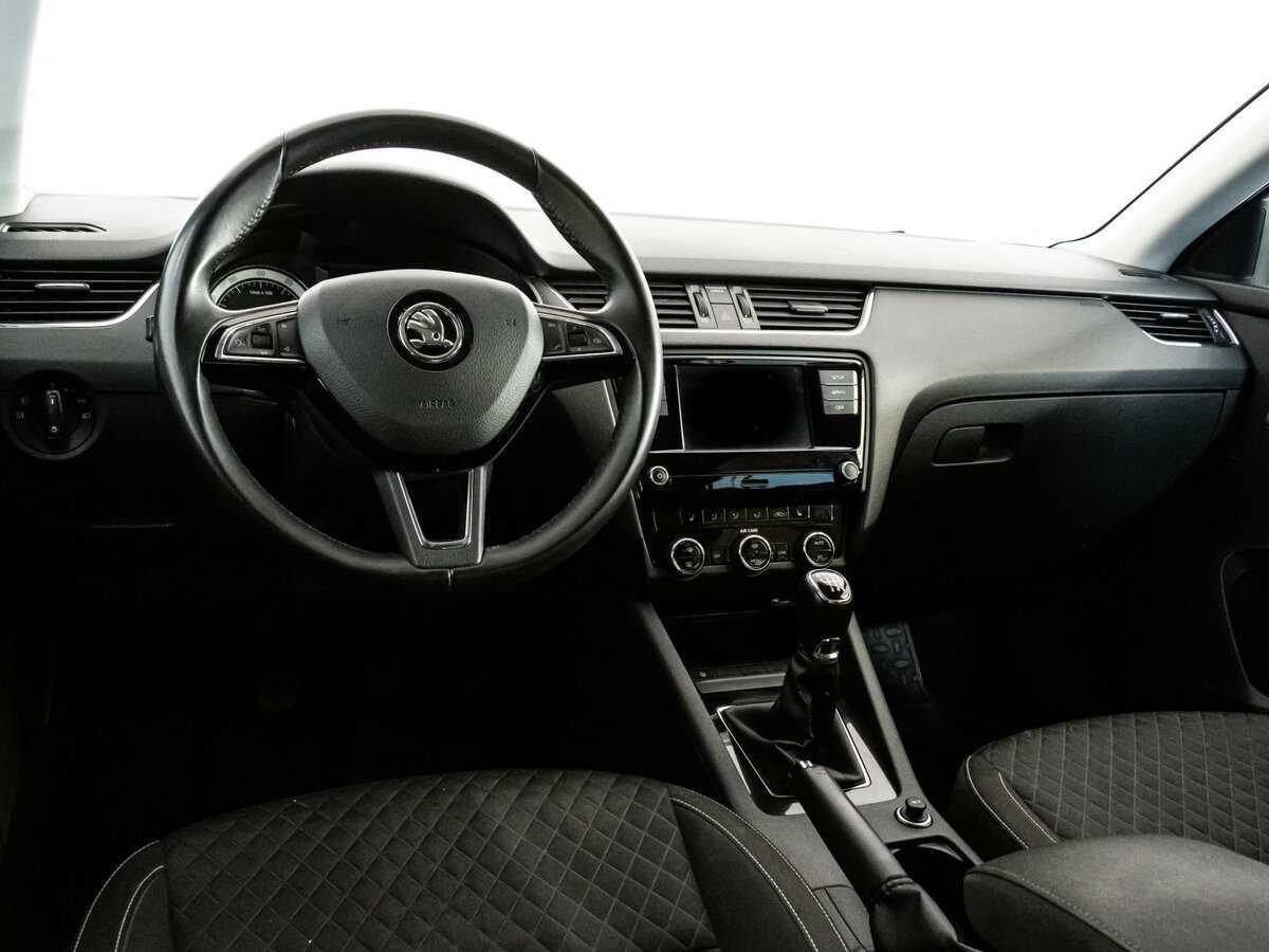 Купить Skoda Octavia с пробегом. Фото: #8