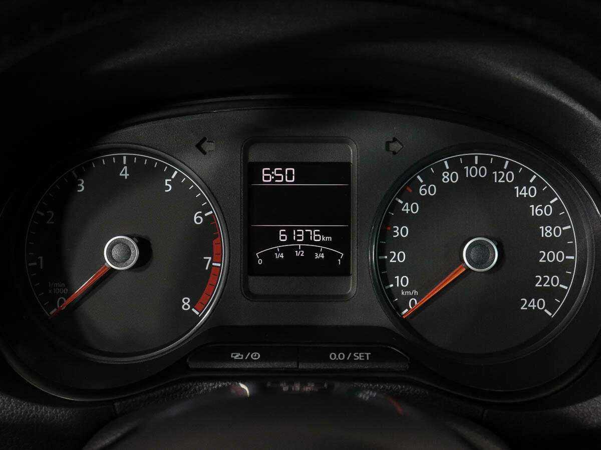 Купить Volkswagen Polo с пробегом. Фото: #8