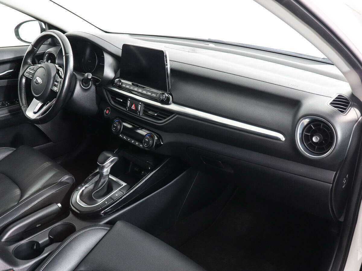 Купить Kia Cerato с пробегом. Фото: #9