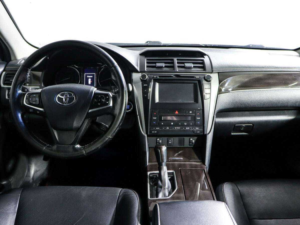 Купить Toyota Camry с пробегом. Фото: #8