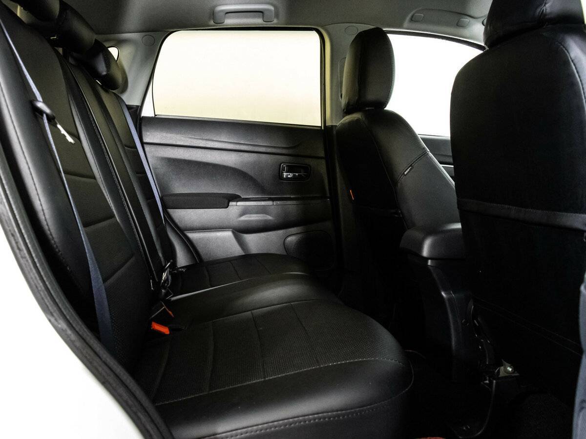Купить Mitsubishi ASX с пробегом. Фото: #9