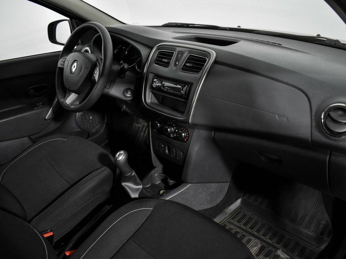 Купить Renault Sandero с пробегом. Фото: #12