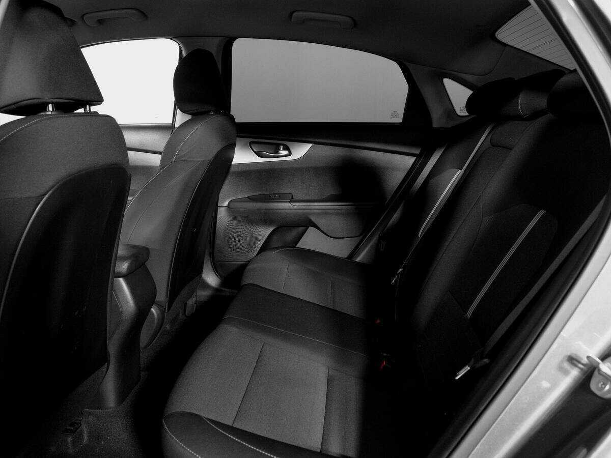 Купить Kia Cerato с пробегом. Фото: #9