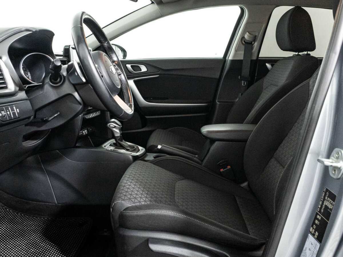 Купить Kia Ceed с пробегом. Фото: #15