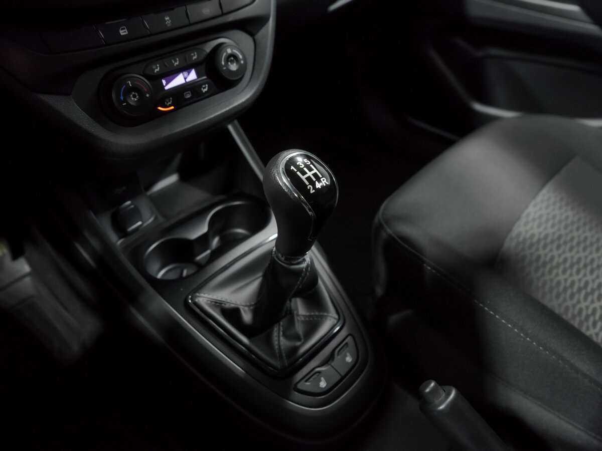 Купить Lada (ВАЗ) Vesta с пробегом. Фото: #9