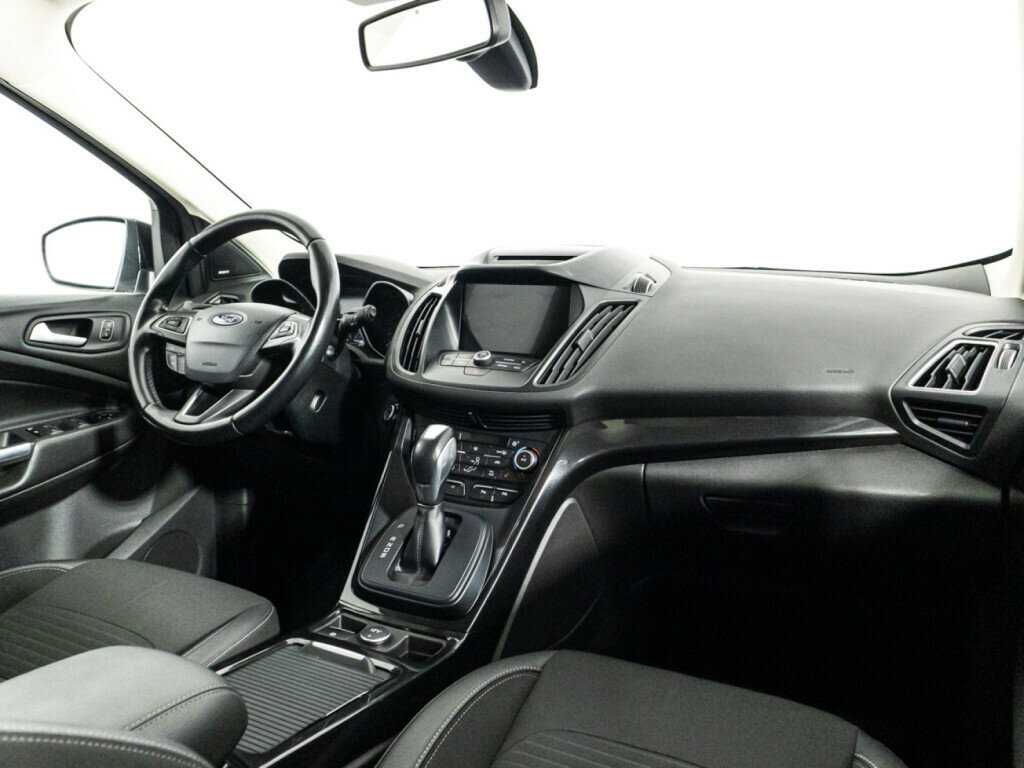 Купить Ford Kuga с пробегом. Фото: #8