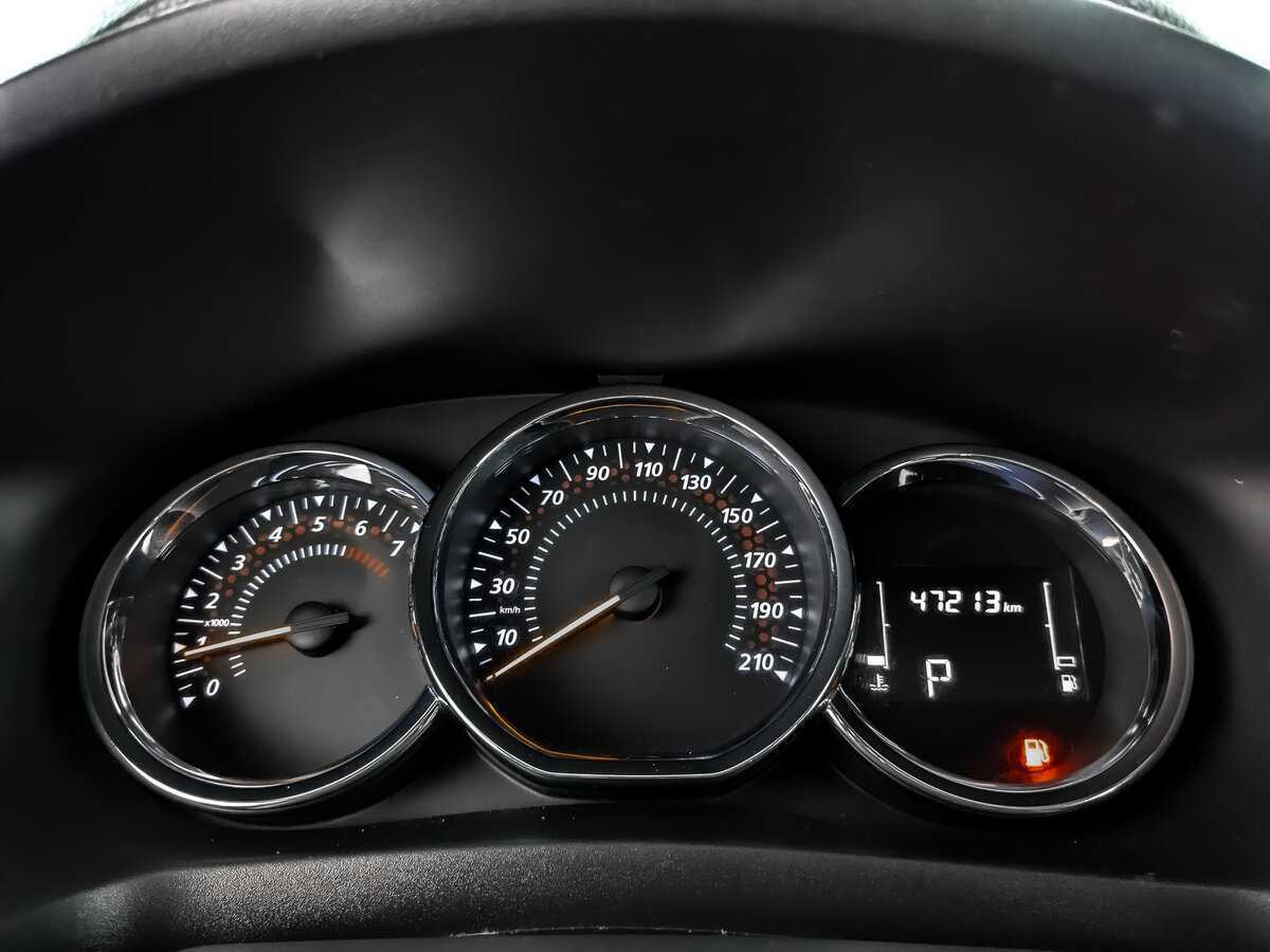 Купить Renault Sandero с пробегом. Фото: #11